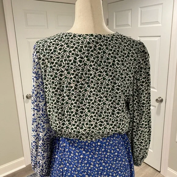 Floral Wrap Flare Dress - Picture 7 of 16